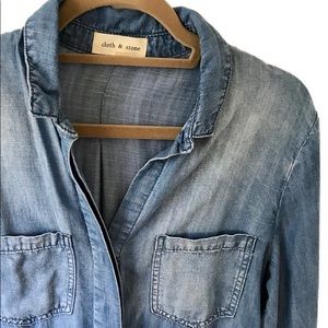 Anthro Cloth & Stone Chambray Split Back Buttonup